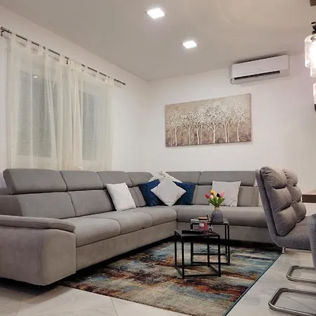 Apartment Mihe Orebic