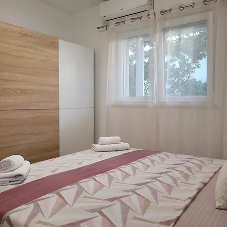 Apartment Mihe Orebic